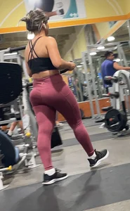 Juicy Big Hips and Tits in Red — Gym Hottie
