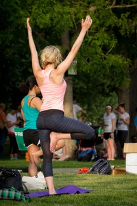 Candid sexy girls in spandex doing yoga