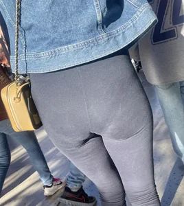 New years shopping, lots of sexy women in tight leggings