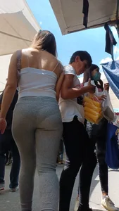 !girl with great ass!