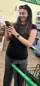 Petite chic w nice ass gobble in sweats‼️