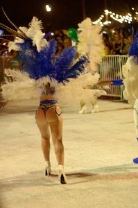 Sexy lady with a nice ass dressed up while dancing