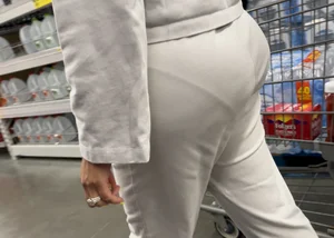 Sexy Milfs in tights