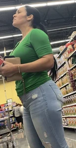 Hottest Latina Miami MILF  VPL in Tight Jeans (MEGAPOST)