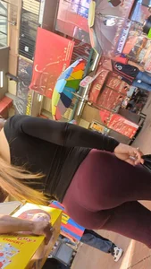 One of the best MILF culos I have Capped (OC)