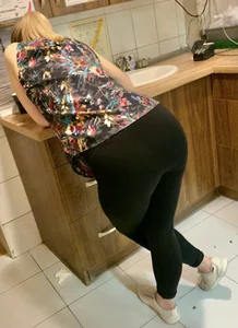 Compilation Big Ass Milf Tight Spandex Shiny Pants (not oc)