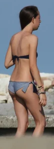 Bikini girls