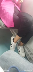More sexy crossed legs creepshots in public transport!