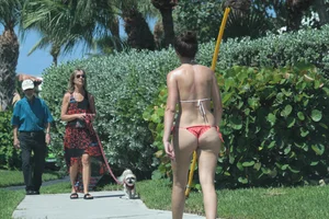 Another gallery of sexy Deerfield Beach girls in bikinis