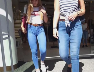 Girls in Tight Blue Jeans Street Cameltoe Pics Gallery