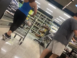 Grocery store tattooed babe in tight leggings