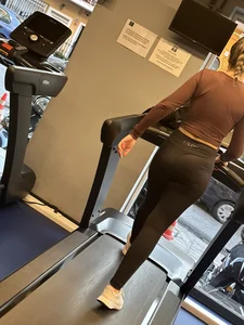 Blonde HourglASS treadmilling