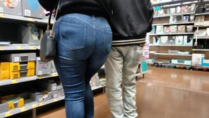 Mature Milf in Jeans