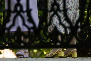 Candid closeups of female feet in public places and otherwise