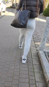 Teen butt in sweatpants