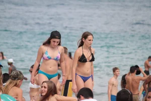 Sexy Florida girls in bikinis