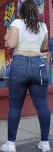 More hot pics of a great bubble ass in tight blue jeans