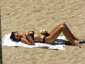 Beach hottie photo gallery