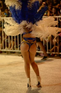 Sexy lady with a nice ass dressed up while dancing