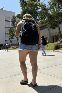 Latina in leggings w/ VTL + bonus caps