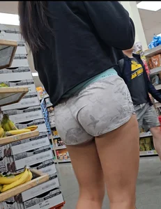 Prime in booty shorts (cuffness) (gif)