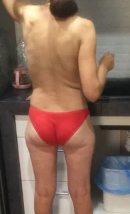 Topless wife in red panties home creepshot at the kitchen