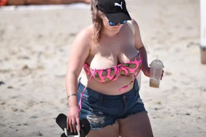 Extra thick beach girls in bikinis with big boobs