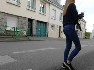 Nice Slim Legs And Hot Butt in Tight Jeans Street Creepshot