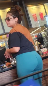 Third time capping this big ass milf in flared leggings