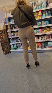 *First Post* Hot milf VPL