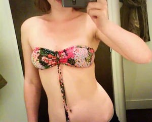 Young cutie's mirrir selfies in a bra and shorts