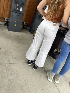 Jeans were all up in her