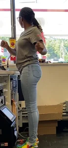 Tight Jeans Slight VPL Employee