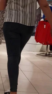 Thick girl shopping in tight jeans with a decent ass