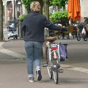 Milfs' butts in jeans on the streets