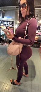 Sexy feet big butt latina milf gives me play