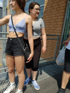 Jolie teens