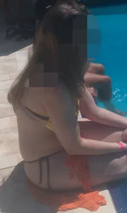 Linda Loira em Seu Biquine
