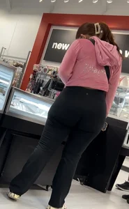 Nice n thick Redhead PAWG