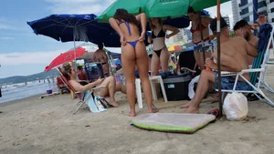 Brazillian beach creepshots, huge gallery of candid girls in swimsuits