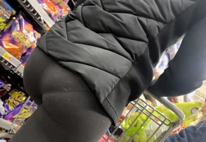 Petite tight ass perfect VPL in leggings