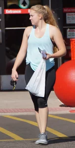Candid girls in leggings and tights