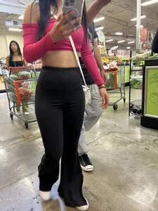 Petite Colombian bubble in flares .