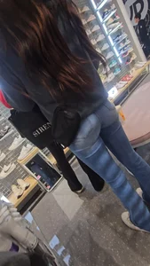 Cute booty in tight jeans