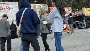 Perfect Shape Asian in Lulus | (OC)