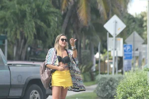 Deerfield Beach, Florida sexy girls and teens in bikinis