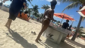 Ebony jiggly bubble