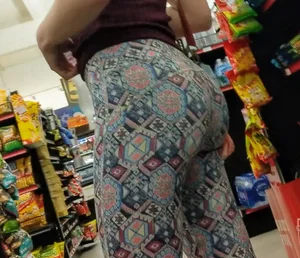 Sexy blonde with a nice ass in unique patterned leggings