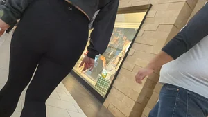 A few hot ladies at mall (OC)