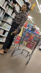 Sexy Juicy Big Bubble Butt Lightskinned Ebony Milf Dressed Classy😮‍💨